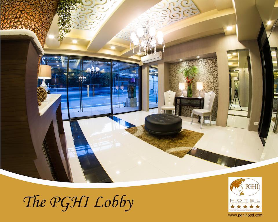 Pghi Hotel Quezon City Esterno foto