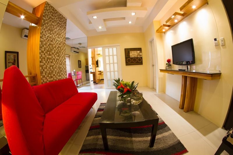Pghi Hotel Quezon City Esterno foto