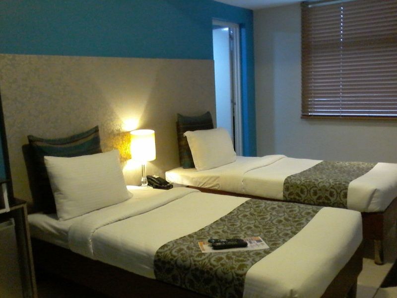 Pghi Hotel Quezon City Esterno foto